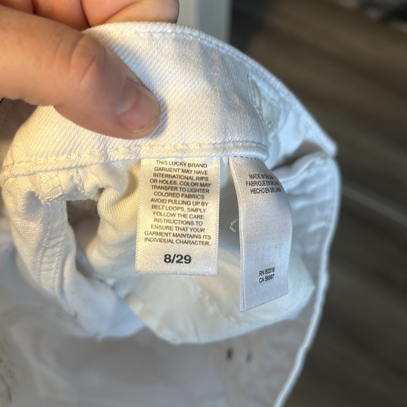 Lucky Brand ‘the cut off’ shorts size 8 in white jean - Picture 8 of 10